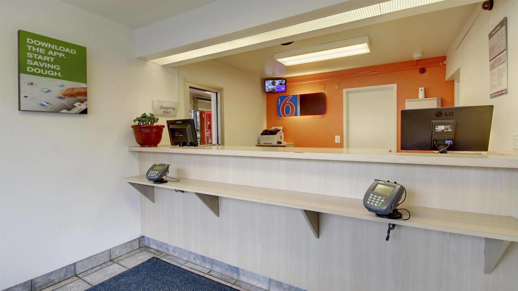 Motel 6 Elizabethtown Exterior foto