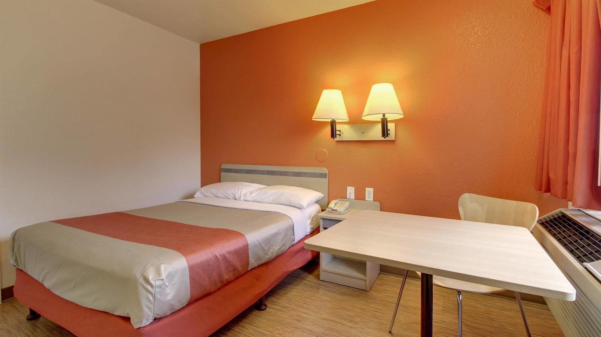Motel 6 Elizabethtown Exterior foto